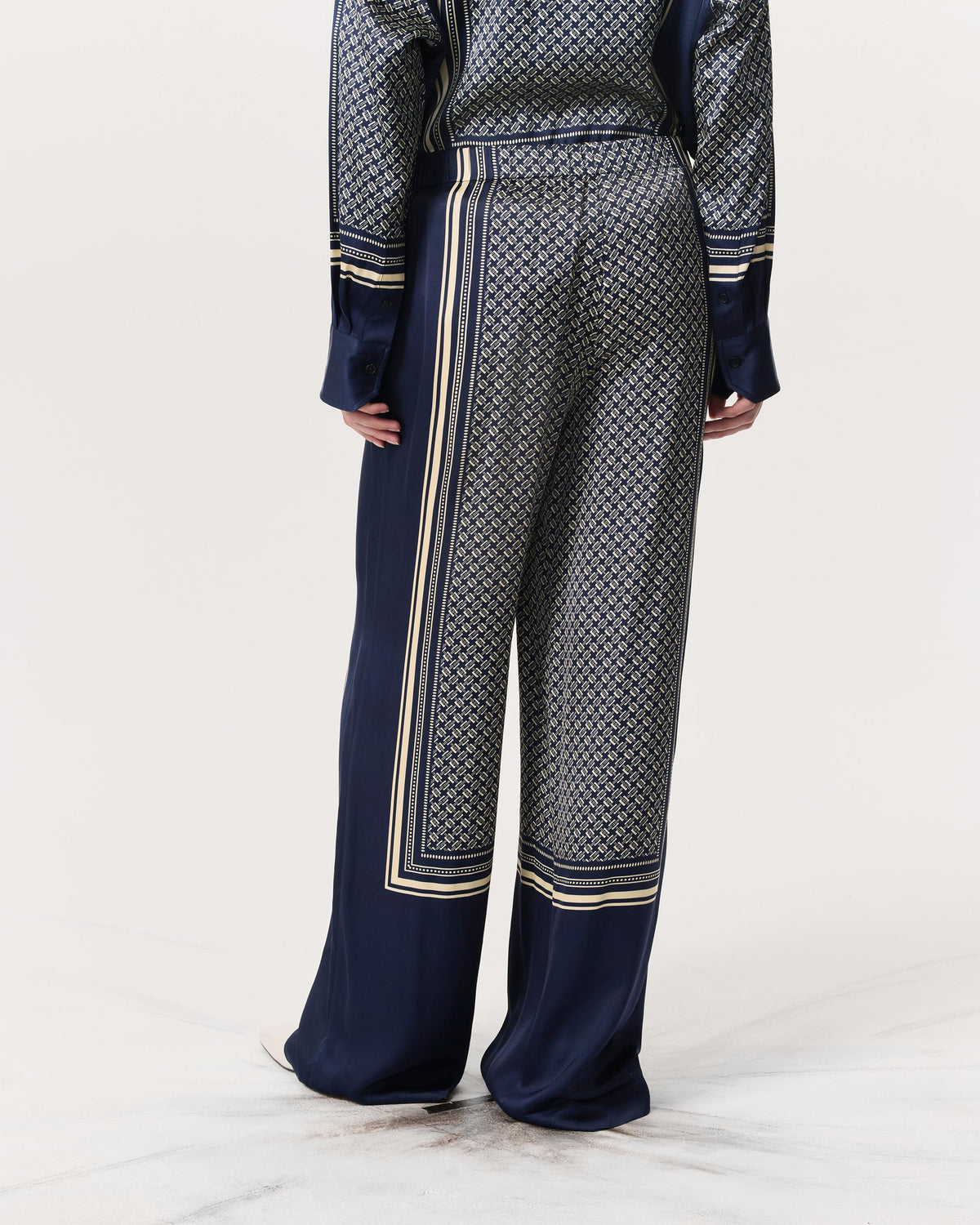 Rag & Bone | Olive Scarf Print Satin Trousers